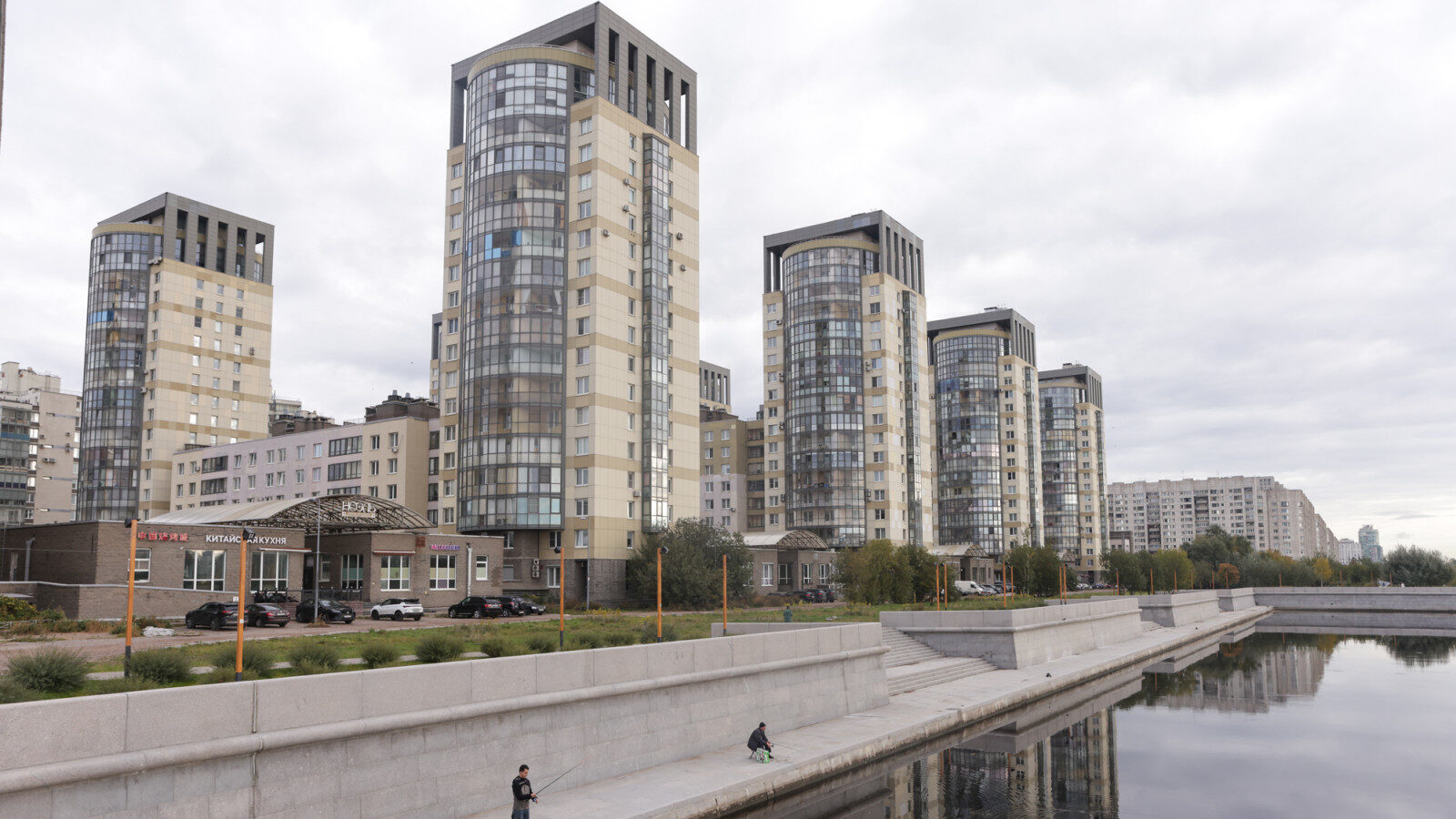 Продажи новостроек в России